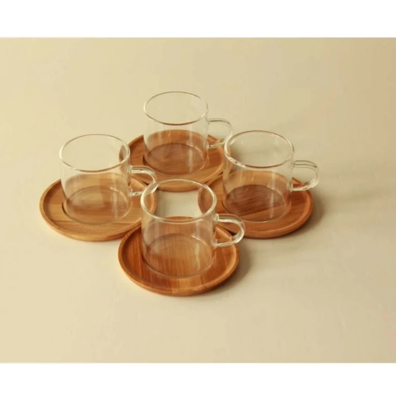 نعلبکی گرد بامبو P83 کنار فنجان چای