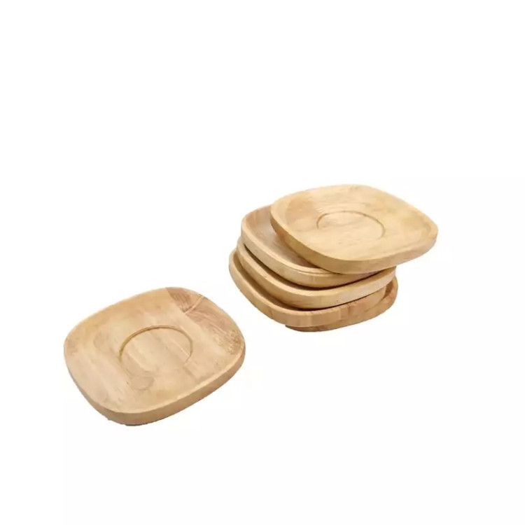 مجموعه نعلبکی مربع کد P84 روی میز پذیرایی